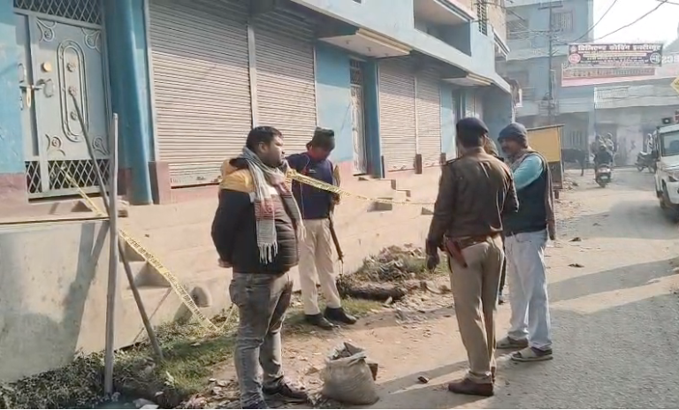 Bhagalpur Robbery: Bike-Borne Thieves Loot Youth at Gunpoint, Escape with iPhone and Gold Chain