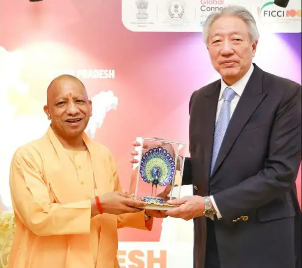 CM Yogi’s Singapore Visit: Temasek Shows Interest in Investing in UP, Focus on Logistics and Healthcare