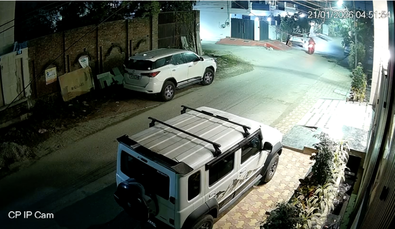 Car theft in a posh colony of Moradabad exposed