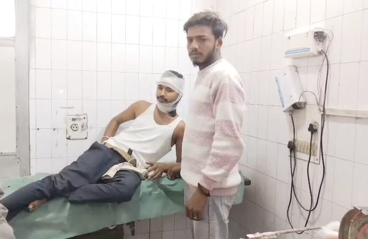 Celebrations Turn Tragic in Mahoba, Firecracker Hits Electric Wire, Three Youths Seriously Injured