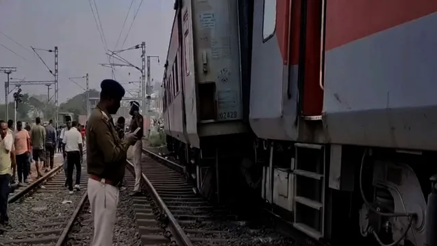 Major Train Accident Averted in Odisha: Three Coaches of Chennai–New Jalpaiguri Express Derail, No Casualties