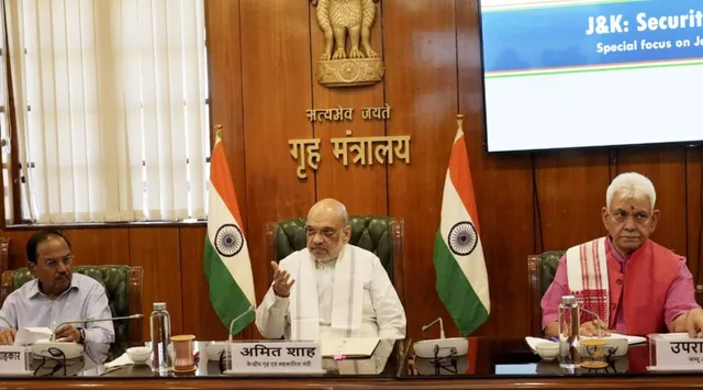 High-Level Security Review in Jammu & Kashmir: Amit Shah Arrives in Jammu for Three-Day Visit, to Meet Troops Along LoC