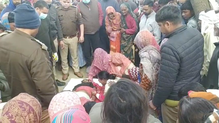 Due to planetary conflict, a 55-year-old woman committed suicide by hanging herself.