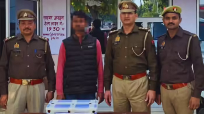 YouTube-Learned Fraud: Cyber Criminal Cloned Thumbs to Dupe ₹35 Lakh via AEPS in Aligarh