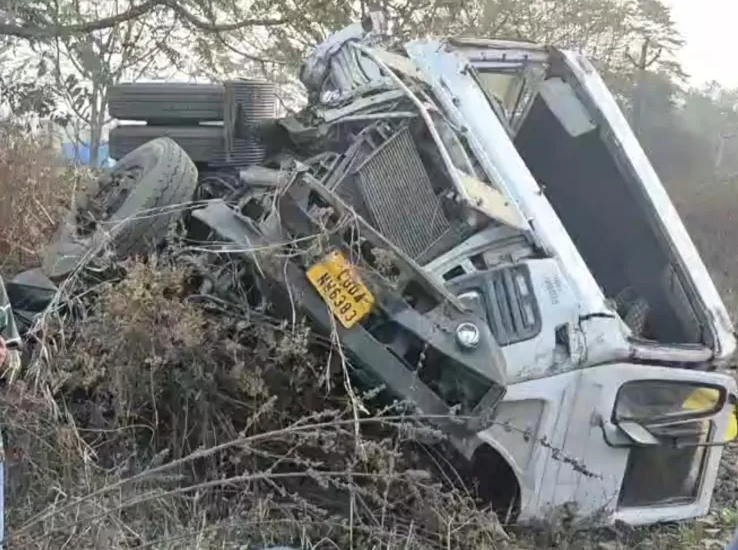 Five Policemen Killed, Three Critically Injured in Truck-Bolero Collision in Jharsuguda