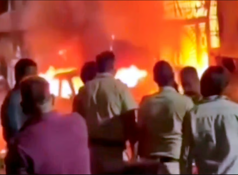 Indore Fire Tragedy: 8 Dead as Blaze Erupts During EV Charging, Cylinders Explode