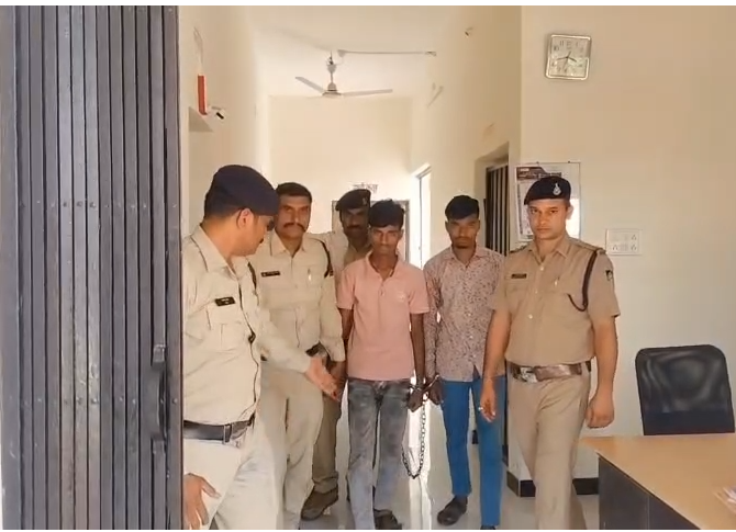 Nepanagar Police Arrest Two Thieves, Recover Jewellery Worth ₹1.5 Lakh
