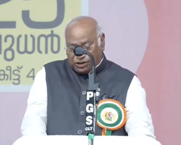 Kharge Launches UDF Campaign in Kerala