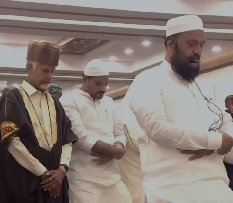 CM Chandrababu Naidu Attends Iftar in Vijayawada, Offers Namaz Promoting Communal Harmony