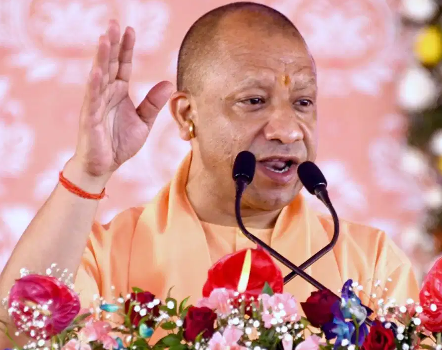 Ambedkar Jayanti: CM Yogi Adityanath Pays Tribute in Hazratganj, BJP Leaders Attend