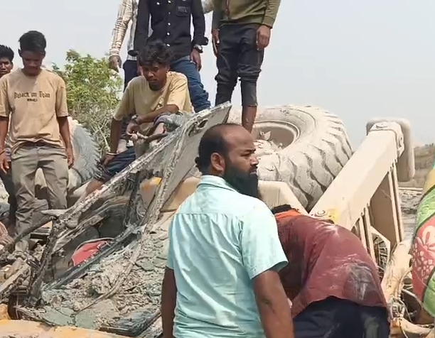 Ash Dam Breach in Korba: JCB Operator Killed, 3 Workers Rescued After Collapse