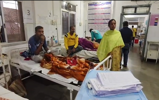 Dozens Fall Ill with Food Poisoning at Keradih Market