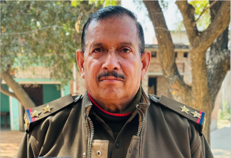 Aligarh: Sub-Inspector Killed in Tractor Collision While Carrying Cot on Bike to New Posting