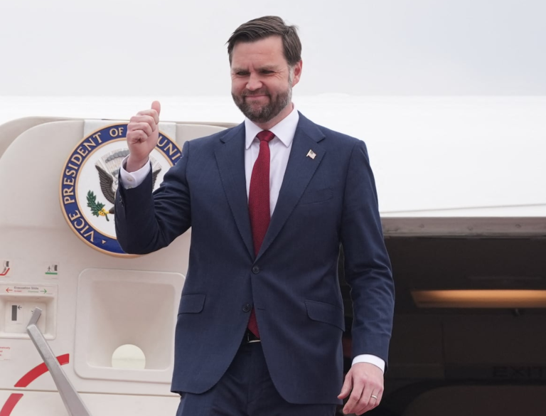 US–Iran Talks Collapse in Islamabad, JD Vance Leaves Pakistan
