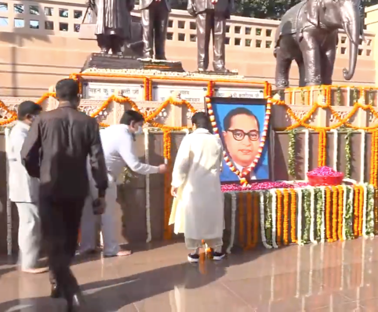 SP's Show of Strength in Lucknow on Ambedkar Jayanti