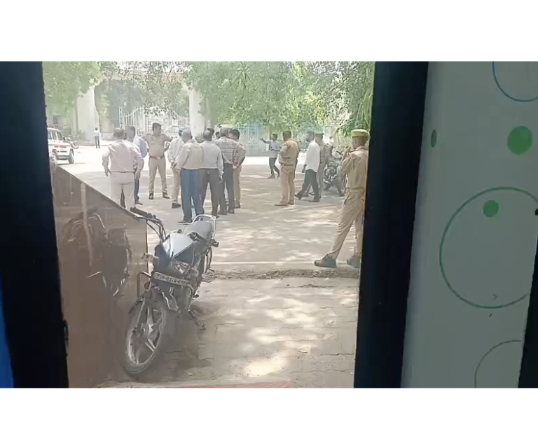 Protests Erupt at Lucknow University Over Fee Hike, Several Students Detained