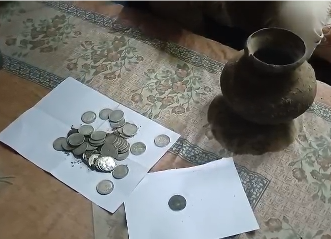 42 Silver Coins Found During Excavation In Damoh, Workers Allege 35 Kg Treasure Hidden
