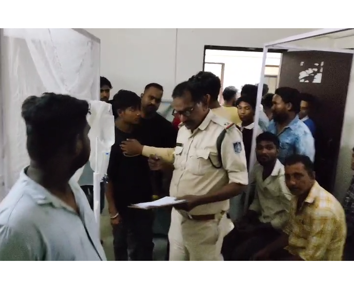Chaos at Burhanpur Police Station: Youth Attempts Self-Immolation After Alleged Neglect of Complaint
