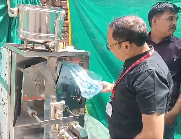 Illegal Water Pouch Factory Busted in Jabalpur, Machines Sealed and Stock Seized