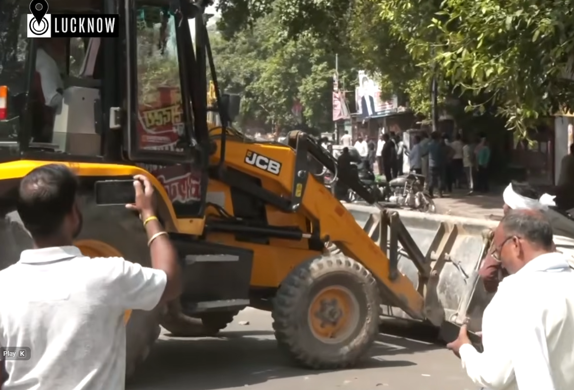 Lucknow Demolition Drive Sparks Protest Outside Civil Court Amid Heavy Security