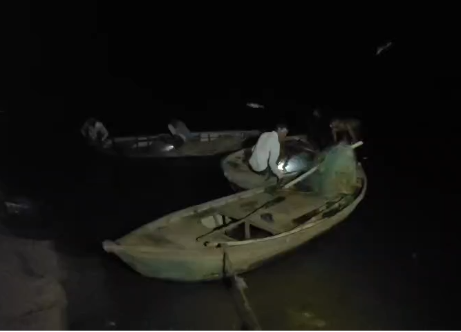 Major Tragedy in Hamirpur: Boat Capsizes in Yamuna River, 6 Feared Drowned Including Children