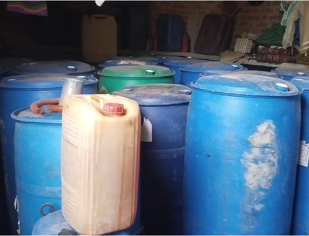 Midnight Raid In Shahjahanpur: 65 Drums Of Suspicious Liquid Seized, Biodiesel Link Suspected
