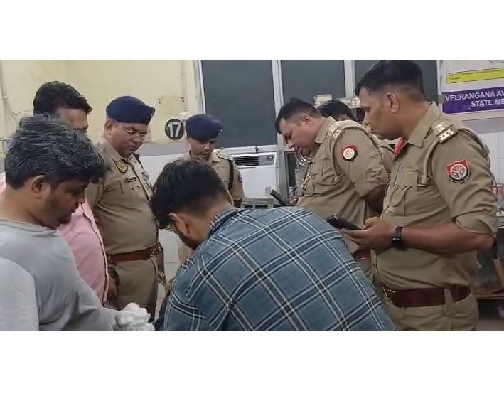 Police Encounter in Etah, Robber Rafeeq Injured and Arrested