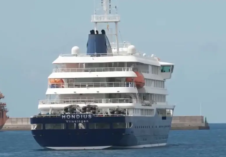 Possible Norovirus Outbreak on France Cruise Ship, 1700 Passengers Kept Onboard