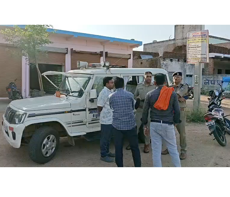 Snatching Turns Fatal: Woman Killed as Bike-Borne Robbers Target Silver Waist Chain in Khaniyadhana