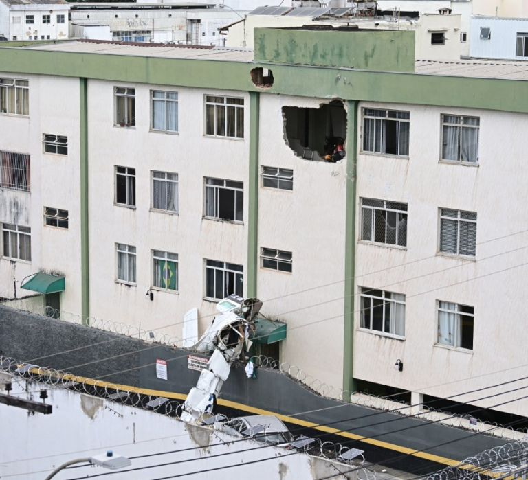 Brazil Plane Crash: Aircraft Hits Residential Building in Belo Horizonte, Pilot Dead; Video Surfaces