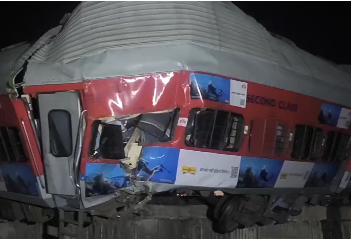 Ujjaini Express Engine Derails During Shunting in Rishikesh