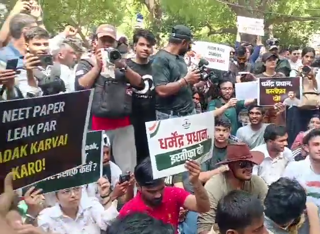 CJP Stages Protest At Jantar Mantar, Demands Action Over NEET Paper Leak And Corruption