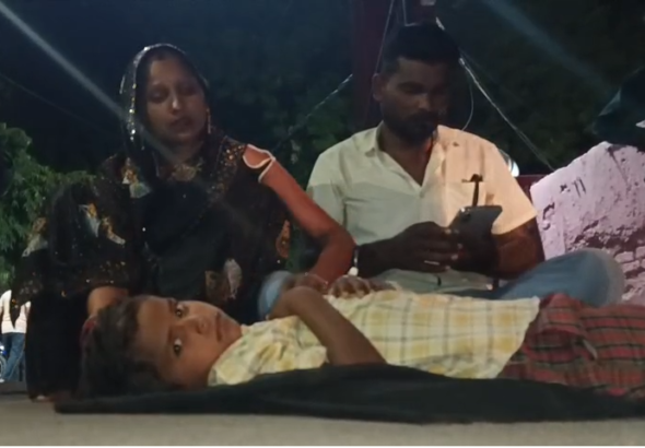 Family Protests At District Hospital, Lays Sick Child At Entrance After Dispute