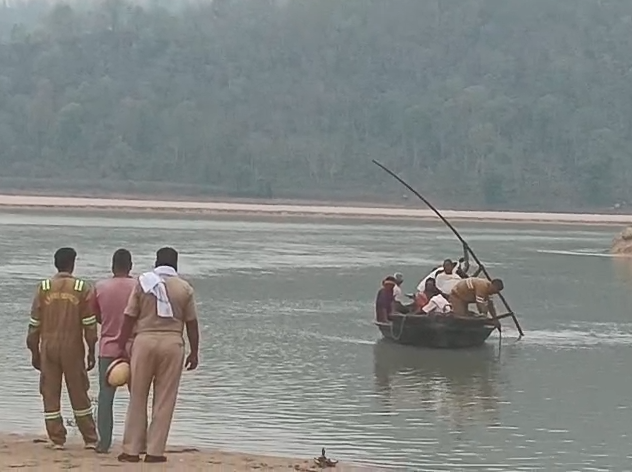 Tragic Incident In Sonbhadra: Two Teenagers Swept Into Deep Waters