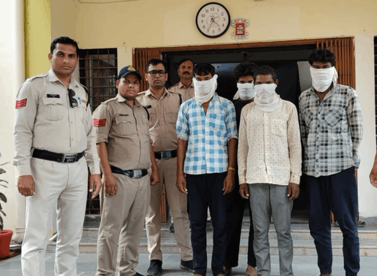 Nepanagar Police Bust Theft Case, Four Accused Arrested; Stolen Goods Worth ₹60,000 Recovered
