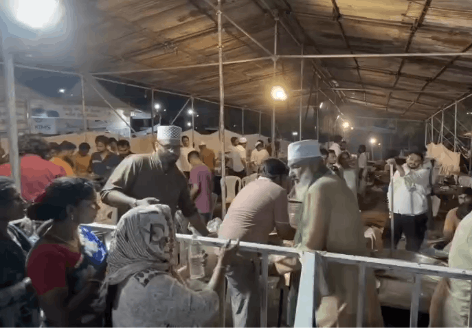 Mass Food Distribution Held at Bara Shaheed Dargah in Nellore During Rottela Panduga