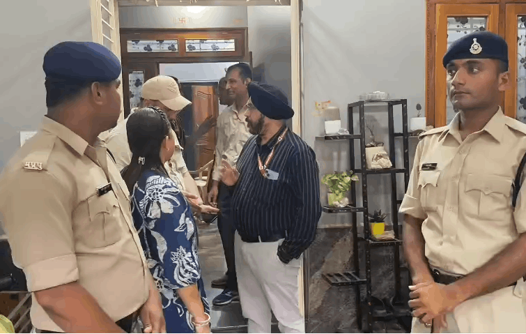 EOW Probe Deepens: Bank Accounts Frozen, Locker to Be Opened in Disproportionate Assets Case