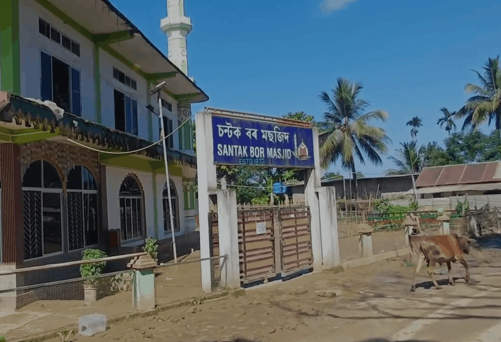 Amid Assam Floods, Sivasagar Mosque Opens Doors for Women and Children
