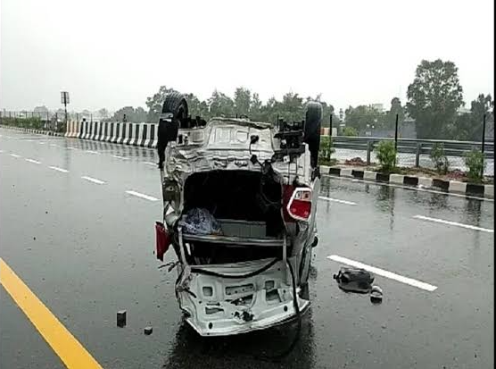Two Cousins from Barabanki Killed in Tragic Agra-Lucknow Expressway Accident