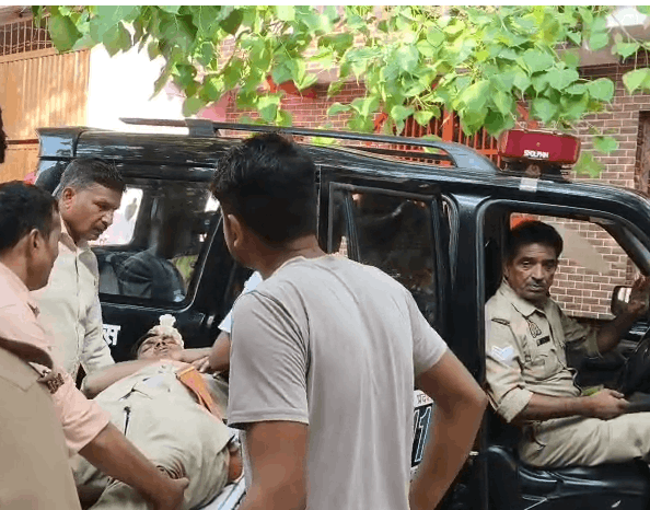 Etah: Speeding Bike Hits Shop, Constable and Shopkeeper Seriously Injured