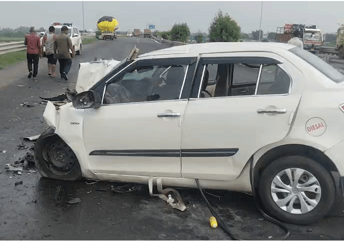 Two Killed, Three Injured as Speeding Car Rams Parked Truck on Bundelkhand Expressway