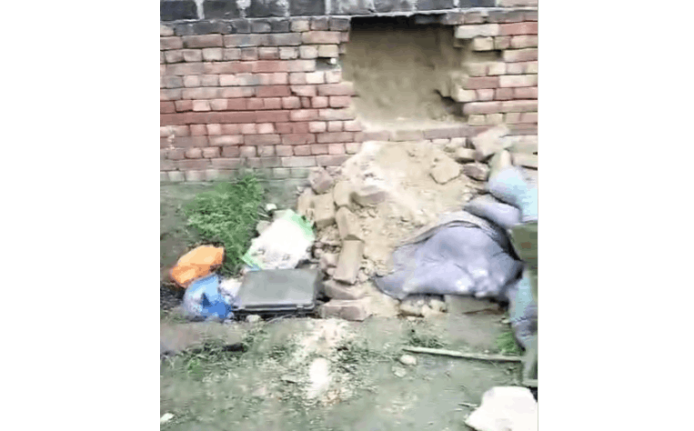 Etah: Burglars Loot Cash and Jewellery Worth Lakhs from Farmhouse