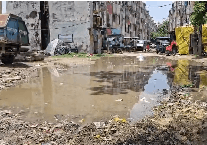 Mainpuri Residents Suffer Due to Severe Waterlogging in Azad Nagar Colony