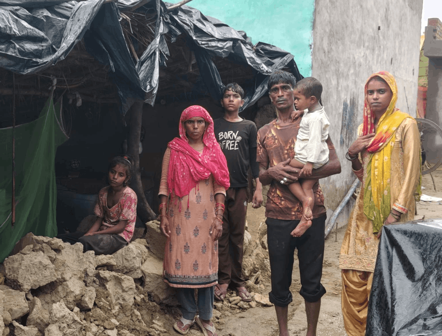 Bulandshahr: Mud House Collapses Due to Rain, Child Injured; Family Seeks Relief
