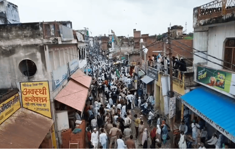 Fatehpur Police on High Alert Ahead of Barawafat, Sensitive Areas Under Drone Surveillance