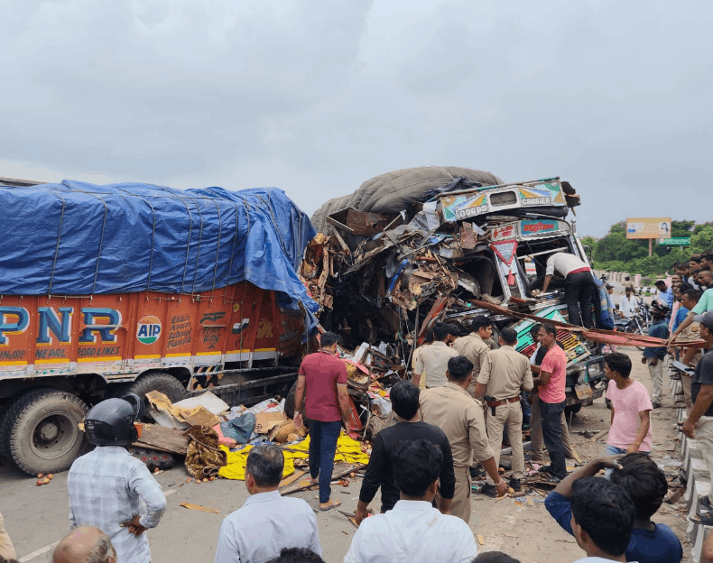 Two Killed, Two Seriously Injured in Head-On Truck Collision on Bareilly Highway