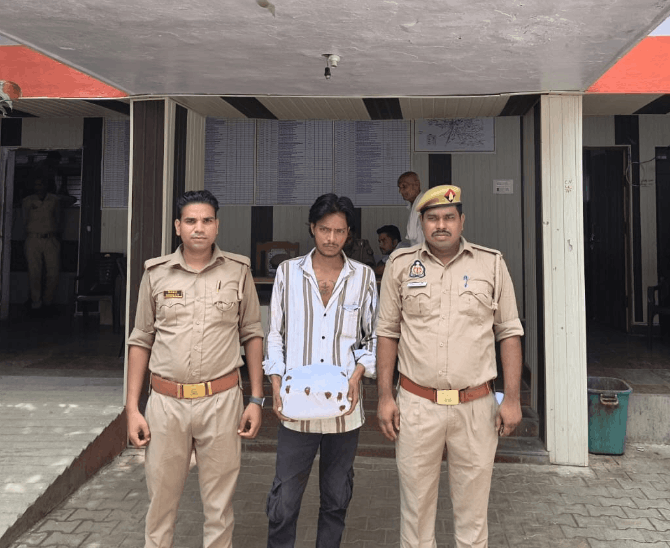 Kotwali Police Arrest Drug Smuggler with 2.080 kg Ganja