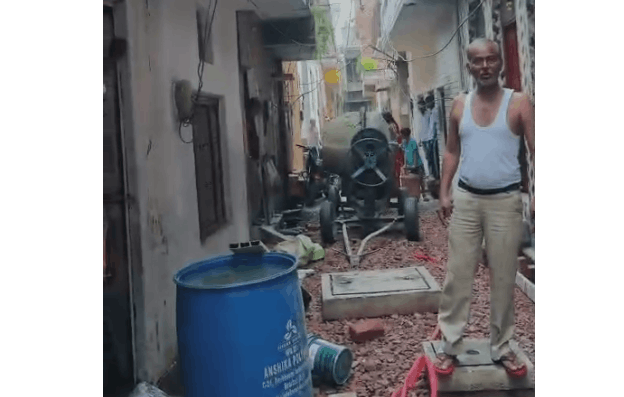 Etah: Viral Video Shows Clash Between Two Groups, Elderly Man Allegedly Assaulted