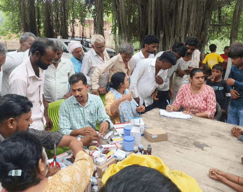 Amroha: Health Camp Held in Vishwali Village, 35 Patients Examined
