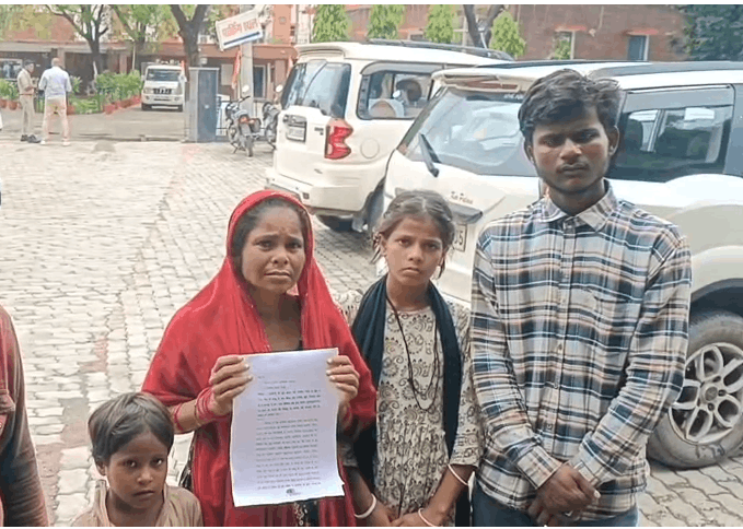 Youth Allegedly Attacked With Knife in Jalaun, Family Seeks SP’s Intervention